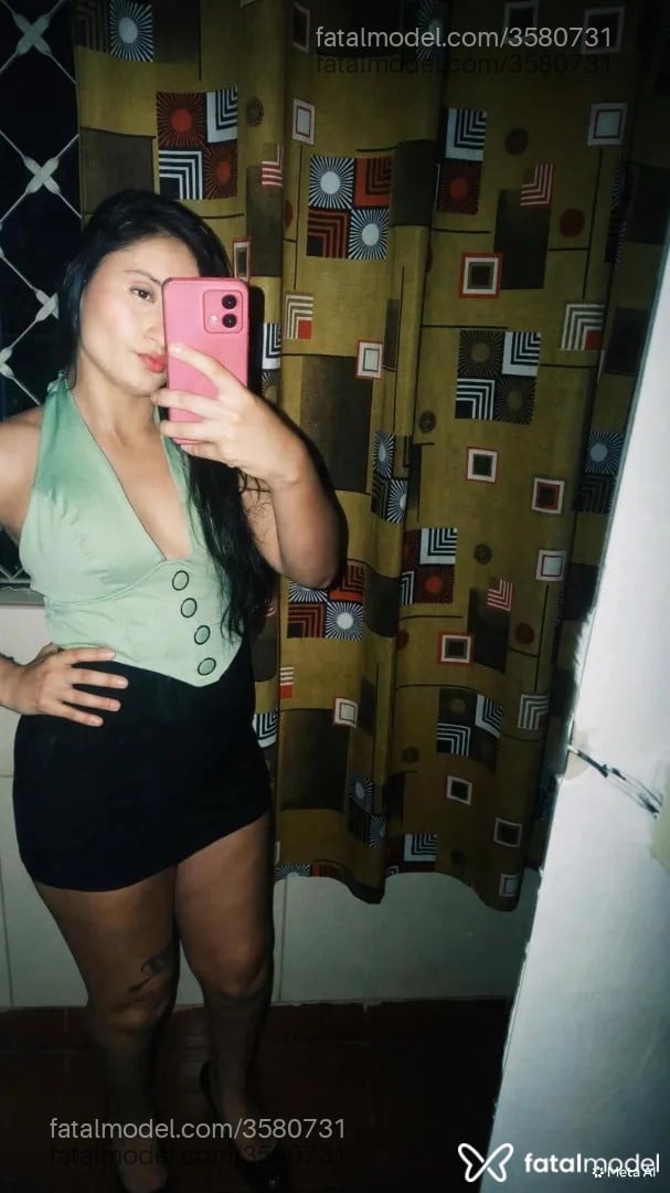 Acompanhante mulher morena (o) de olhos castanhos - Lara Araújo