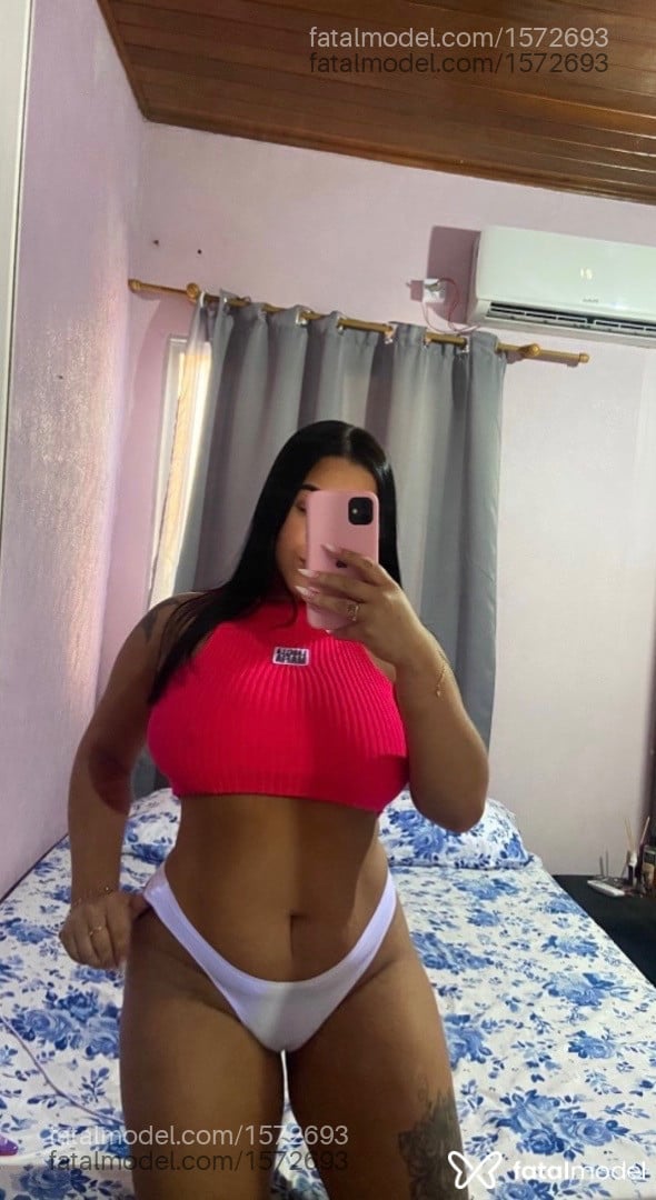 Acompanhante mulher com cabelo castanho de olhos castanhos - Yasmin