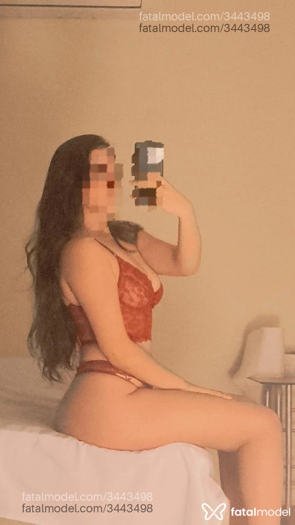 Acompanhante mulher com cabelo castanho de olhos pretos - Tamara