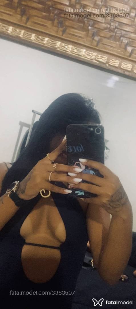 Acompanhante mulher morena (o) de olhos pretos em Corumbá - Evellyn Santos