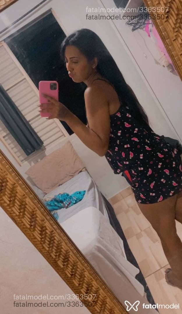 Acompanhante mulher morena (o) de olhos pretos em Corumbá - Evellyn Santos