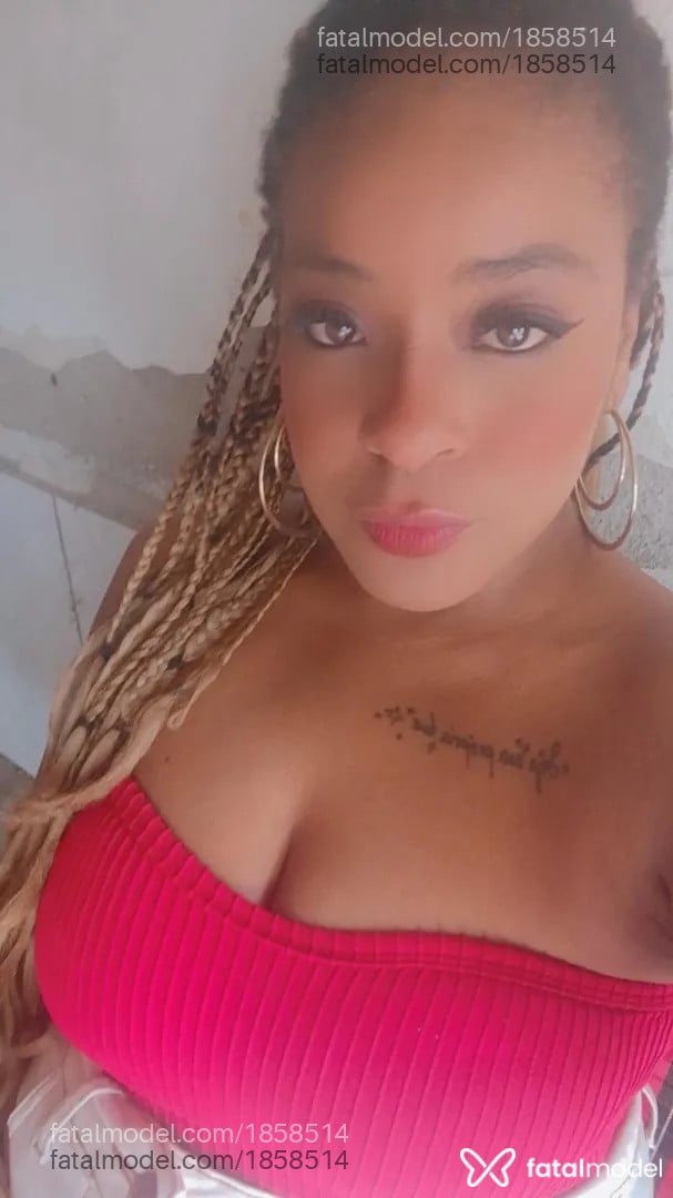 Acompanhante mulher morena (o) de olhos castanhos - Paola morena