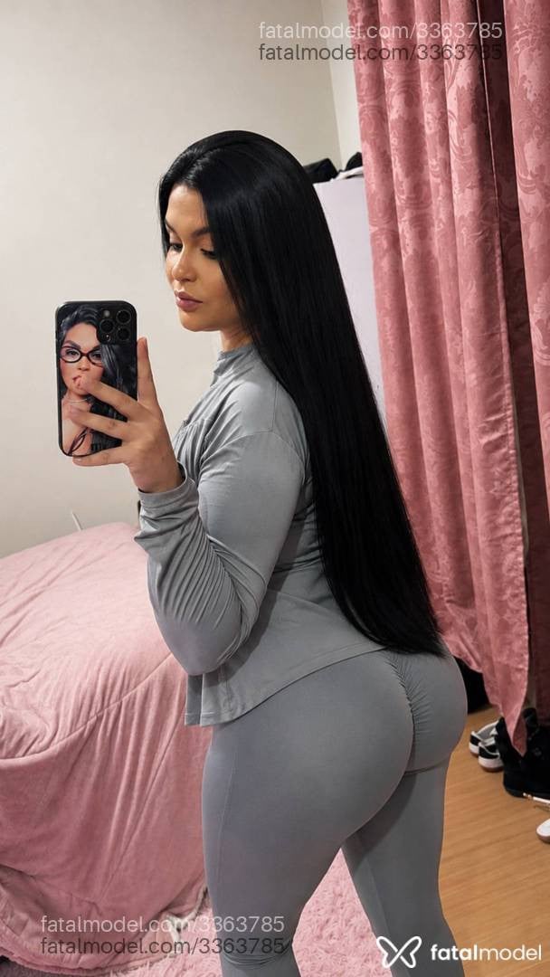 Acompanhante mulher morena (o) de olhos castanhos - Gaby