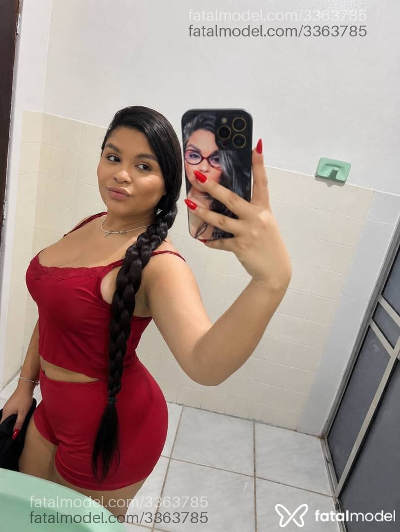 Acompanhante mulher morena (o) de olhos castanhos - Gaby