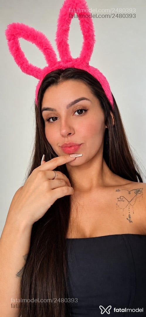 Acompanhante mulher morena (o) de olhos pretos - Noviinha