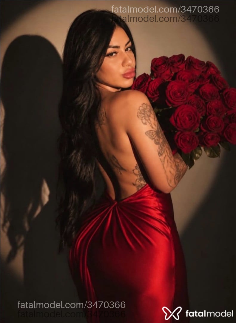 Acompanhante mulher morena (o) de olhos castanhos - Lara