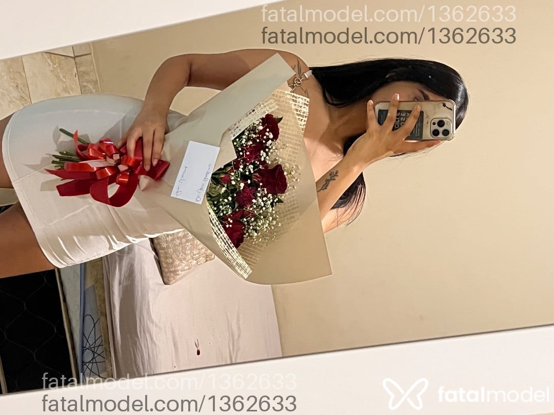 Acompanhante mulher morena (o) de olhos pretos - Bruna
