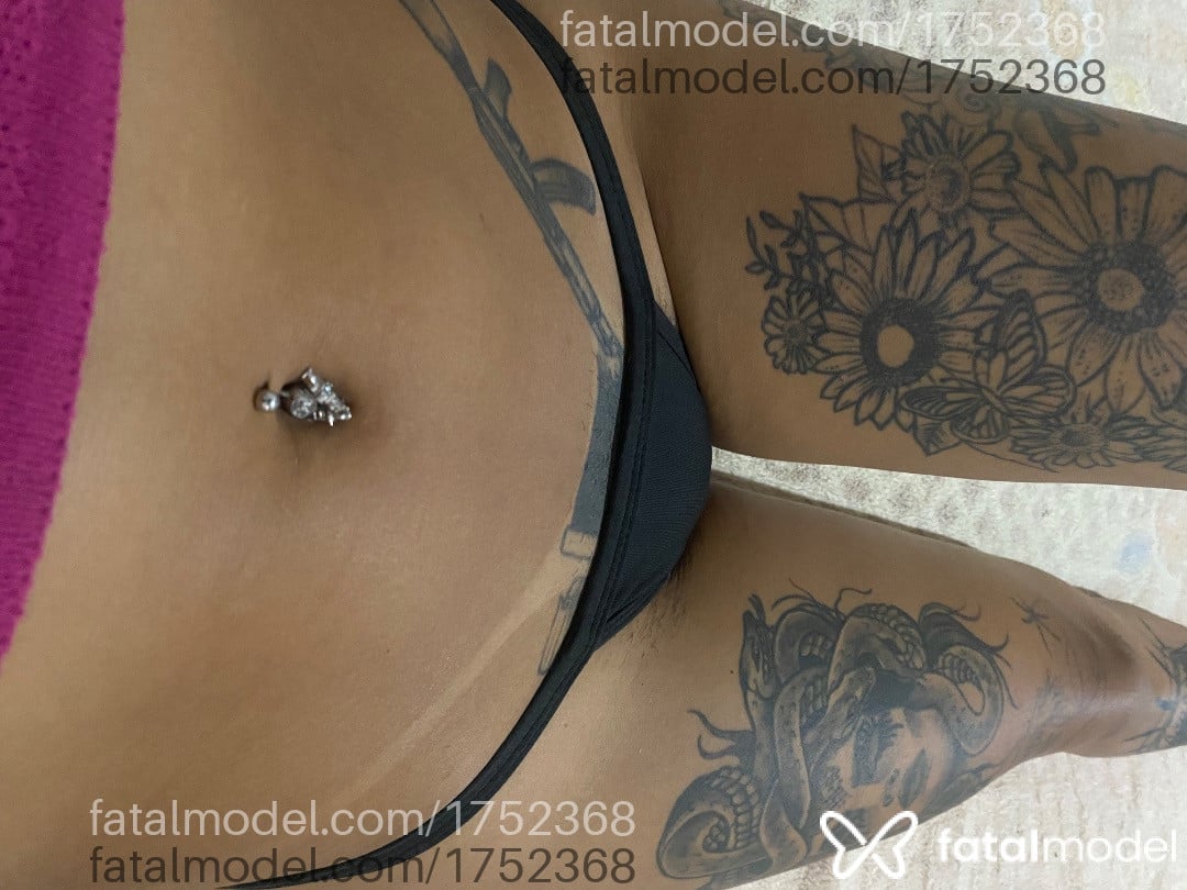 Acompanhante mulher morena (o) de olhos castanhos - Garota vip