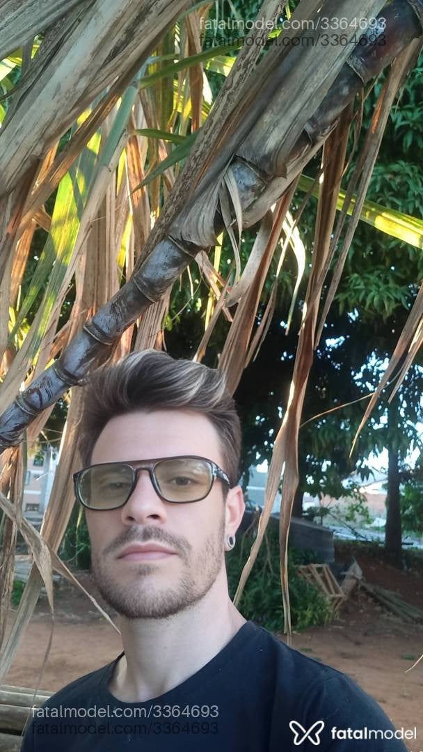 Acompanhante homem loira (o) de olhos mel em Catalão - Lucas Felippe