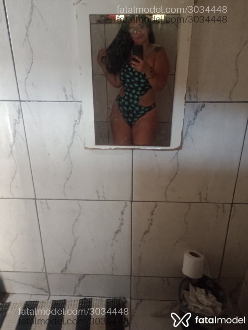 Acompanhante mulher morena (o) de olhos pretos - Juliana Brandão