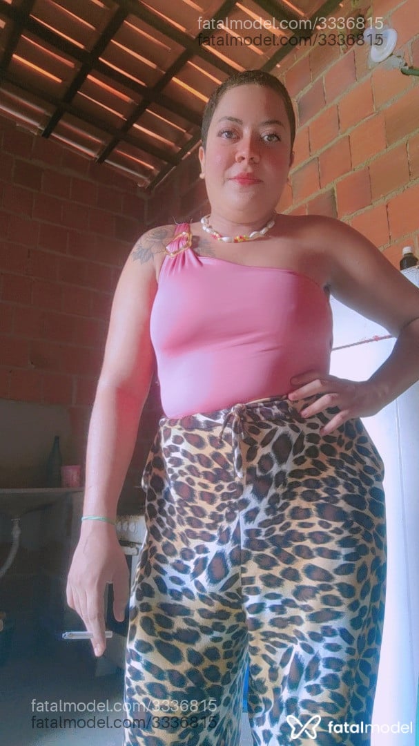 Acompanhante mulher morena (o) de olhos castanhos - Miller Bia