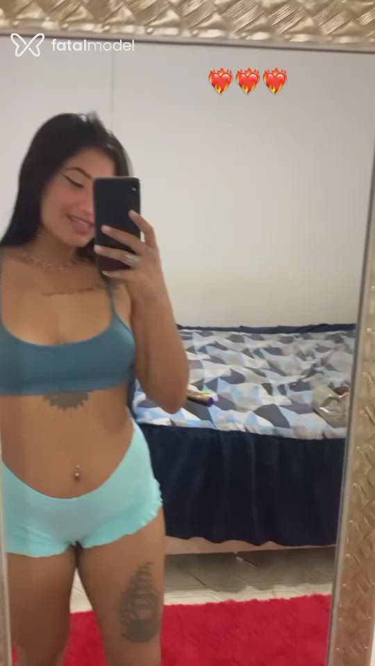Acompanhante mulher morena (o) de olhos pretos - Jade Acompanhante mulher morena (o) de olhos pretos - Jade