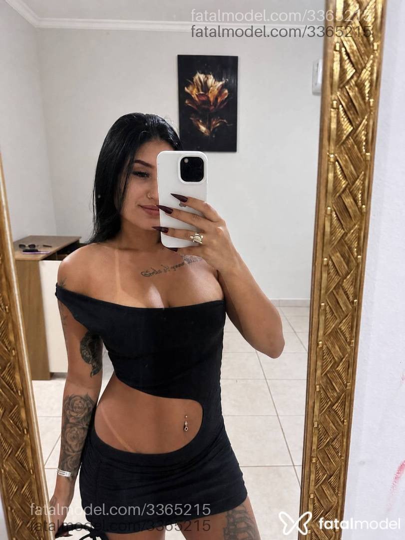 Acompanhante mulher morena (o) de olhos pretos - Jade