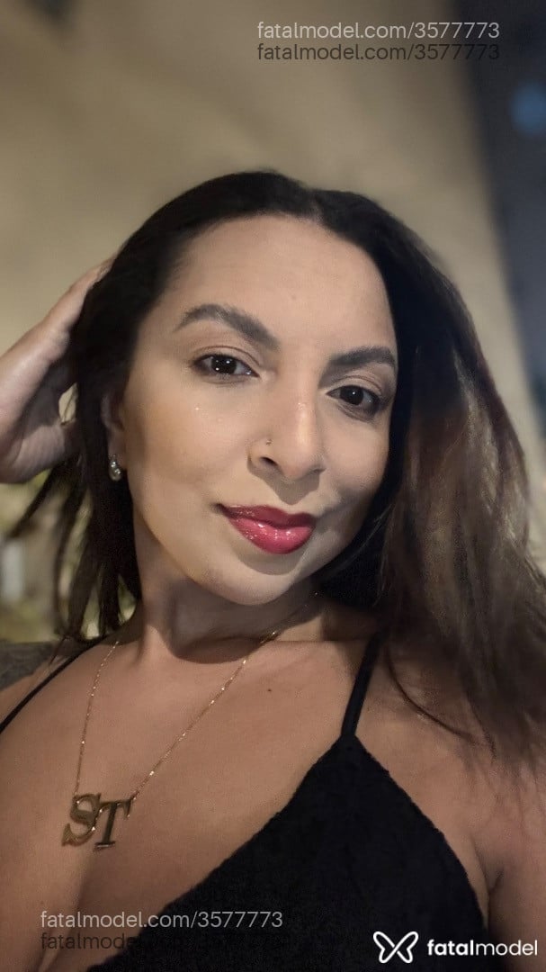 Acompanhante mulher morena (o) de olhos castanhos - Sabrina