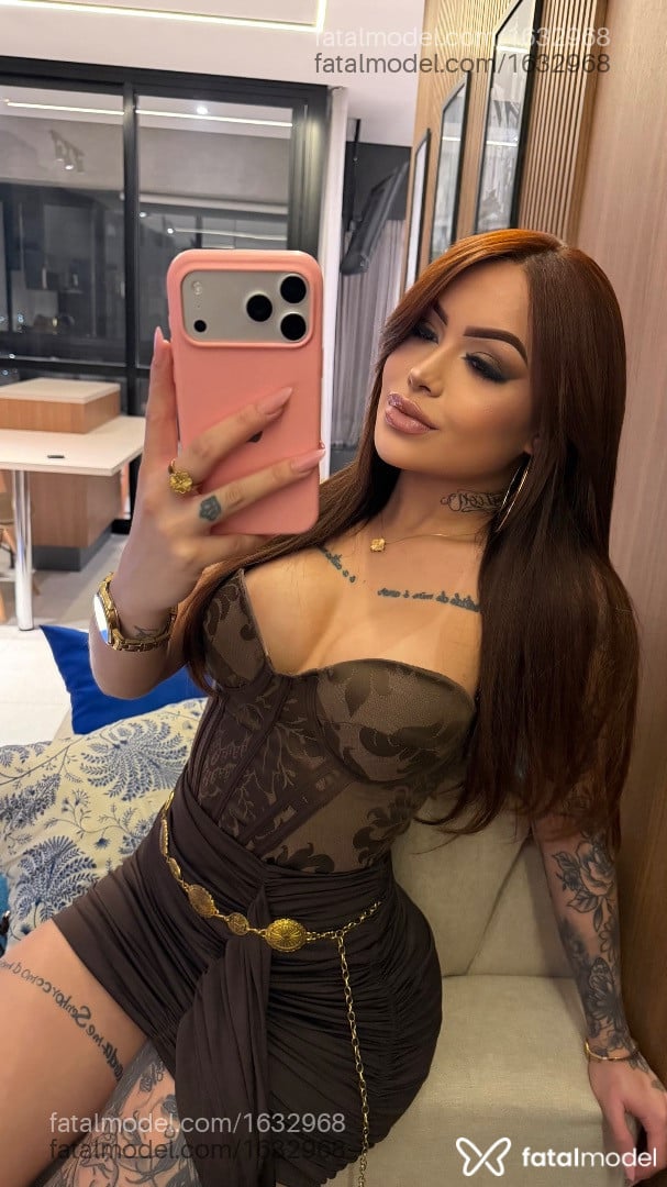 Acompanhante mulher morena (o) de olhos castanhos - Pinnk
