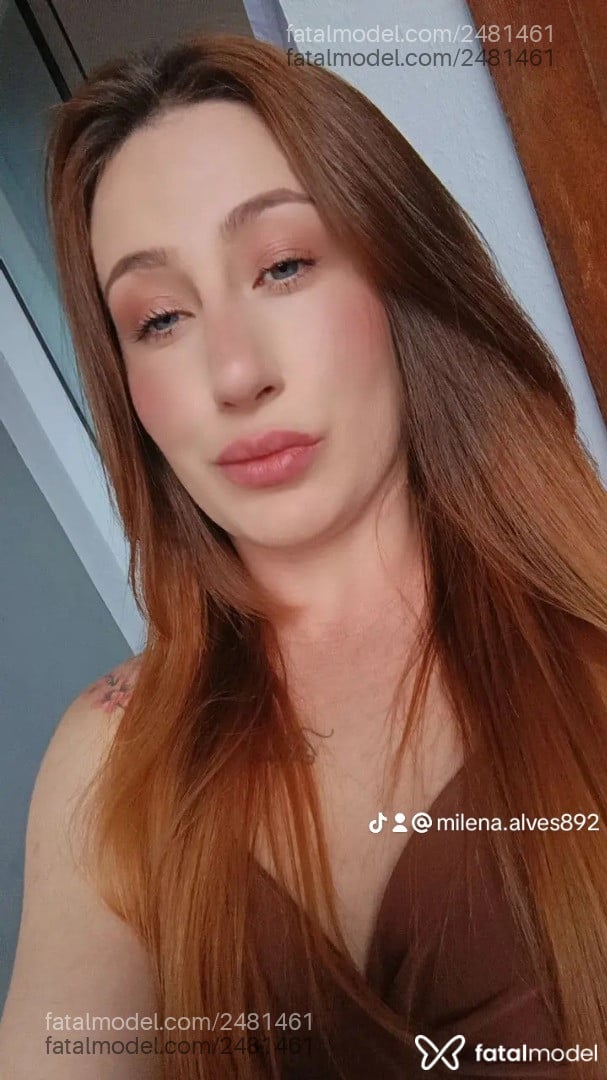 Acompanhante mulher ruiva (o) de olhos azuis - Melissa