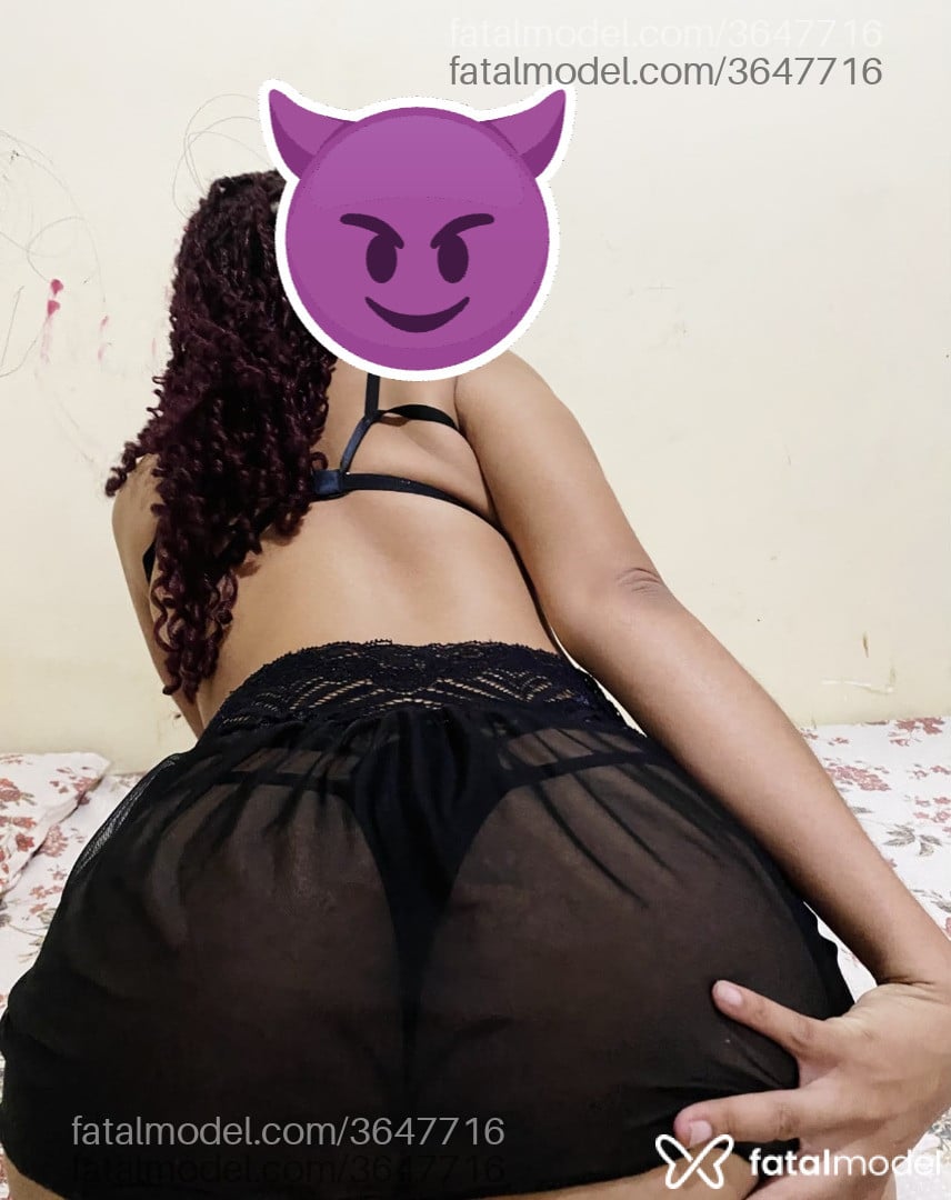 Acompanhante mulher morena (o) de olhos castanhos - Yasmin Conceição