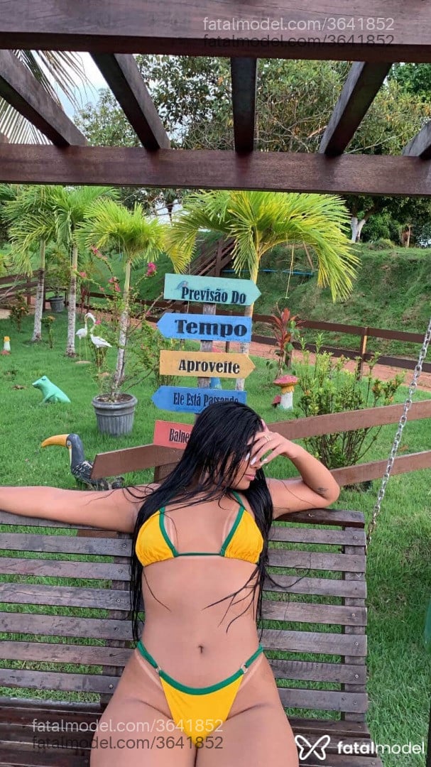 Acompanhante mulher morena (o) de olhos castanhos - Karol Souza