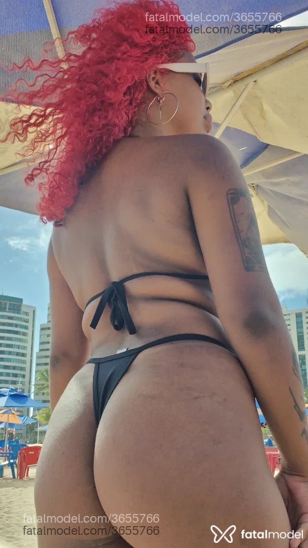 Acompanhante mulher ruiva (o) de olhos pretos - Ana Morena