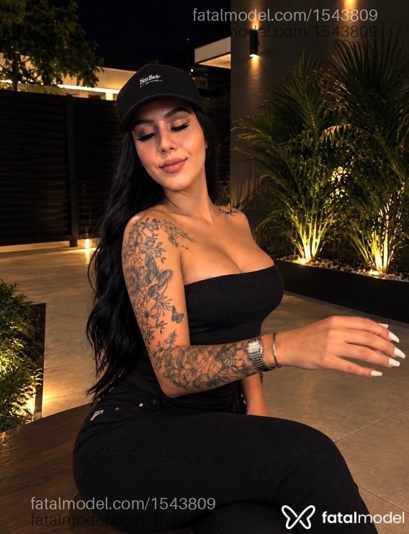 Acompanhante mulher trans morena (o) de olhos castanhos - Isadora Vicente