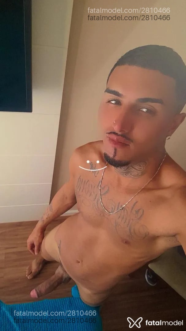 Acompanhante homem morena (o) de olhos castanhos - Morenocriahetro