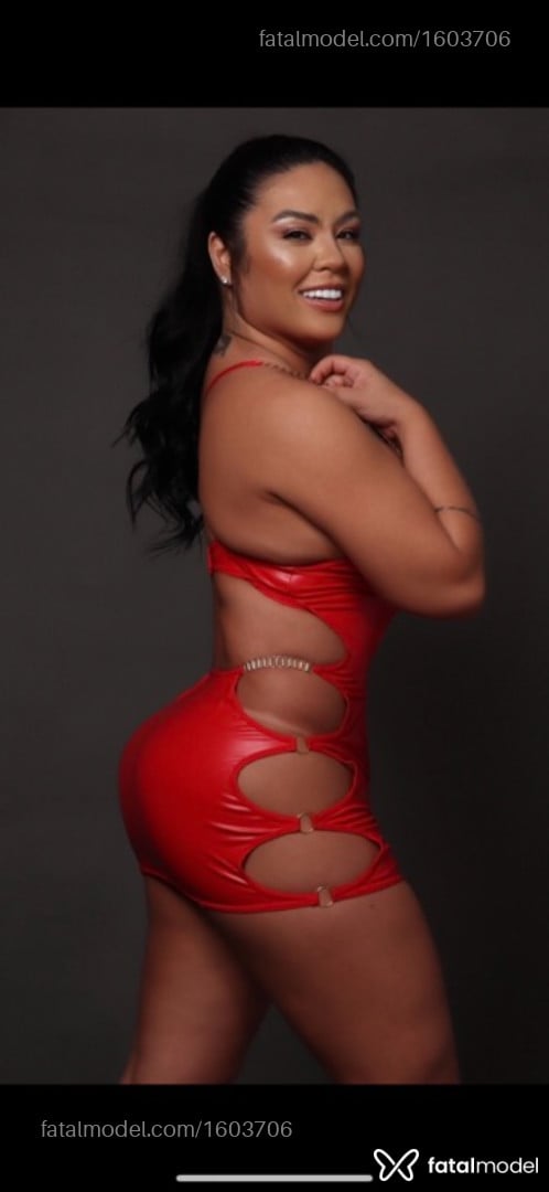 Acompanhante mulher morena (o) de olhos pretos - Yumi Nakashima Acompanhante mulher morena (o) de olhos pretos - Yumi Nakashima