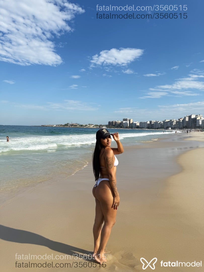 Acompanhante mulher morena (o) de olhos castanhos - Manu Monteiro
