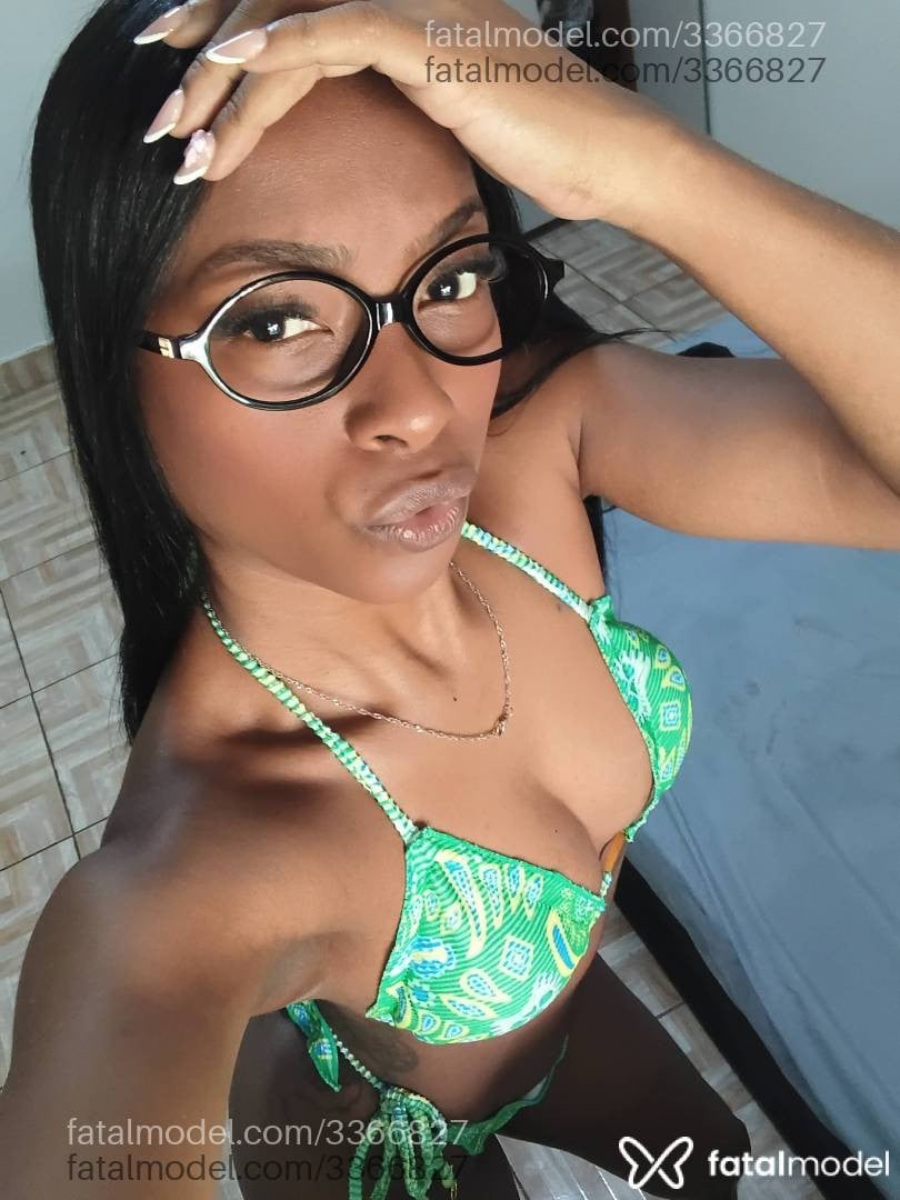 Acompanhante mulher morena (o) de olhos castanhos em Uberaba - Perola