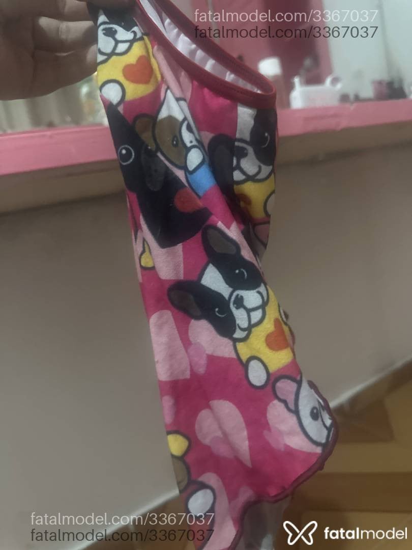Acompanhante mulher morena (o) de olhos castanhos - Maya