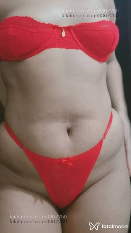Acompanhante mulher com cabelo castanho de olhos pretos - Clara Silva