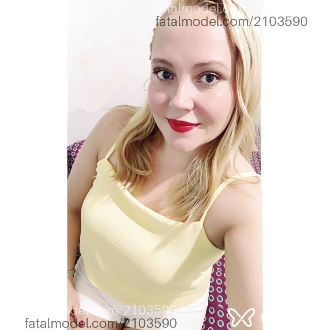 Acompanhante mulher com cabelo castanho de olhos pretos - Liz