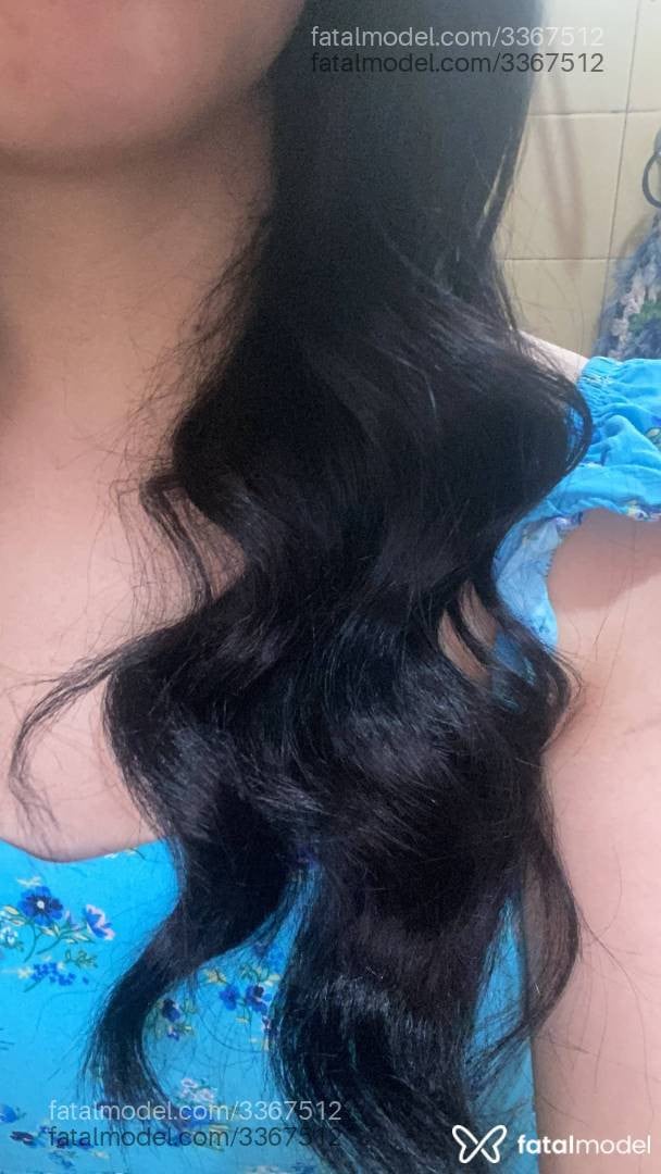 Acompanhante mulher com cabelo castanho de olhos castanhos - Alice