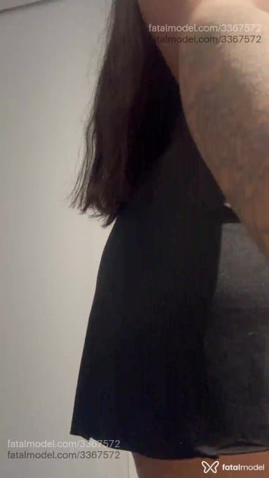 Acompanhante mulher morena (o) de olhos pretos - Majur