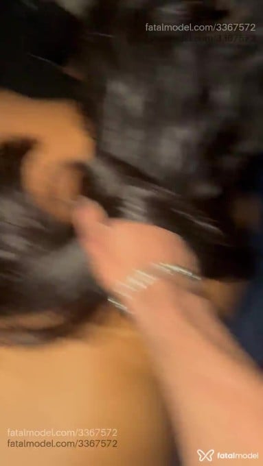 Acompanhante mulher morena (o) de olhos pretos - Majur