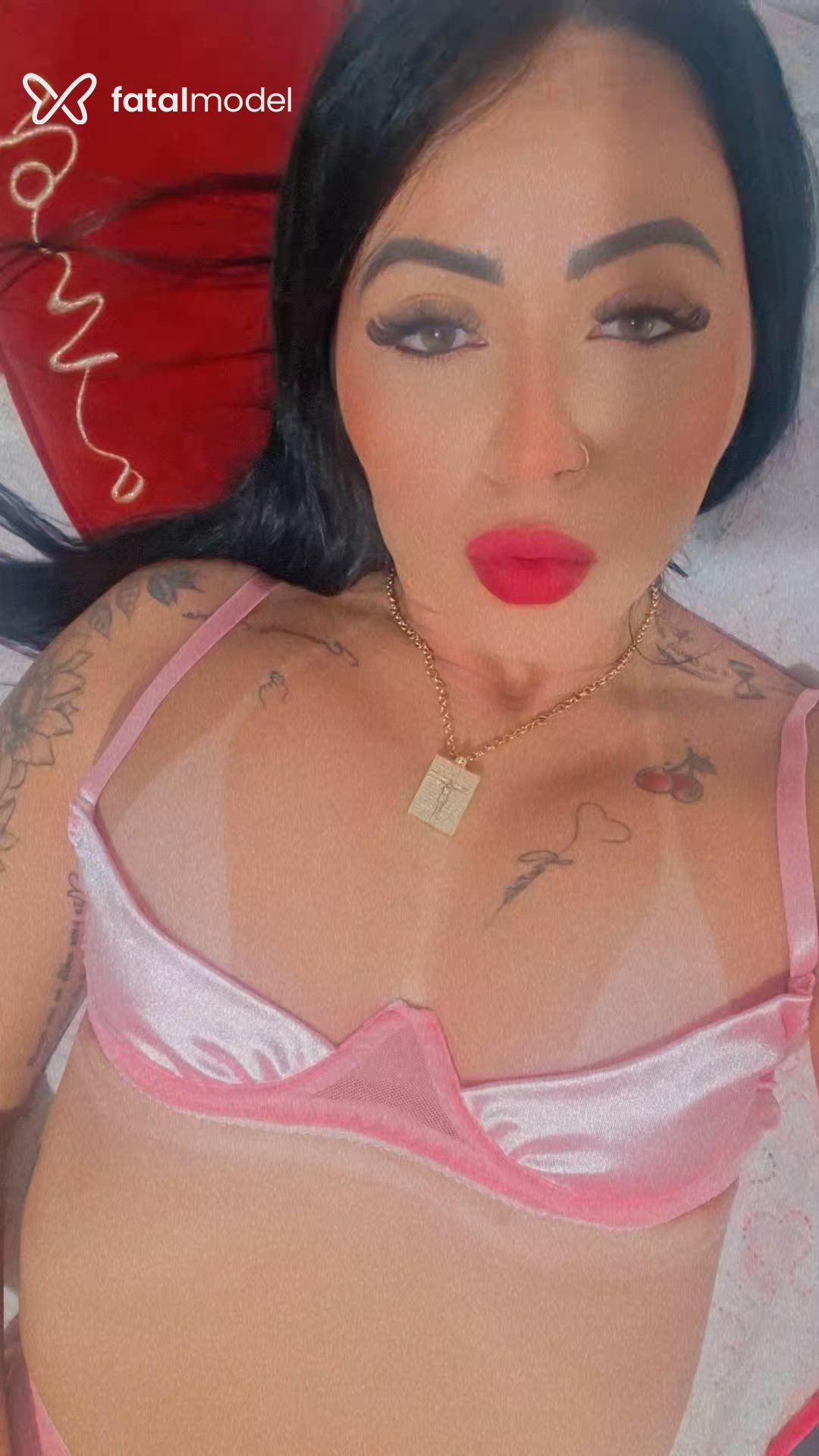 Acompanhante mulher morena (o) de olhos pretos - Jaque Silva Acompanhante mulher morena (o) de olhos pretos - Jaque Silva