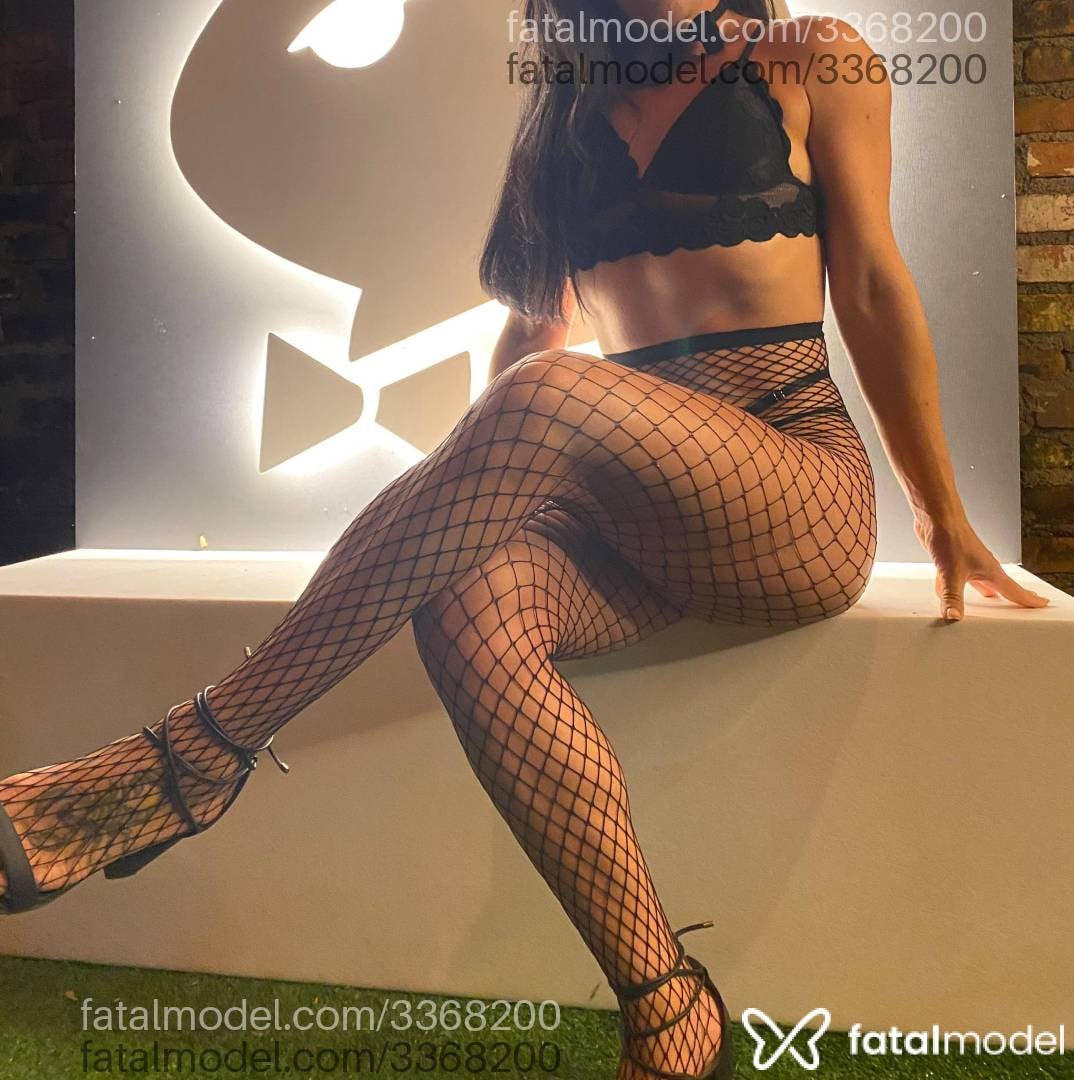 Acompanhante mulher morena (o) de olhos castanhos - Safira