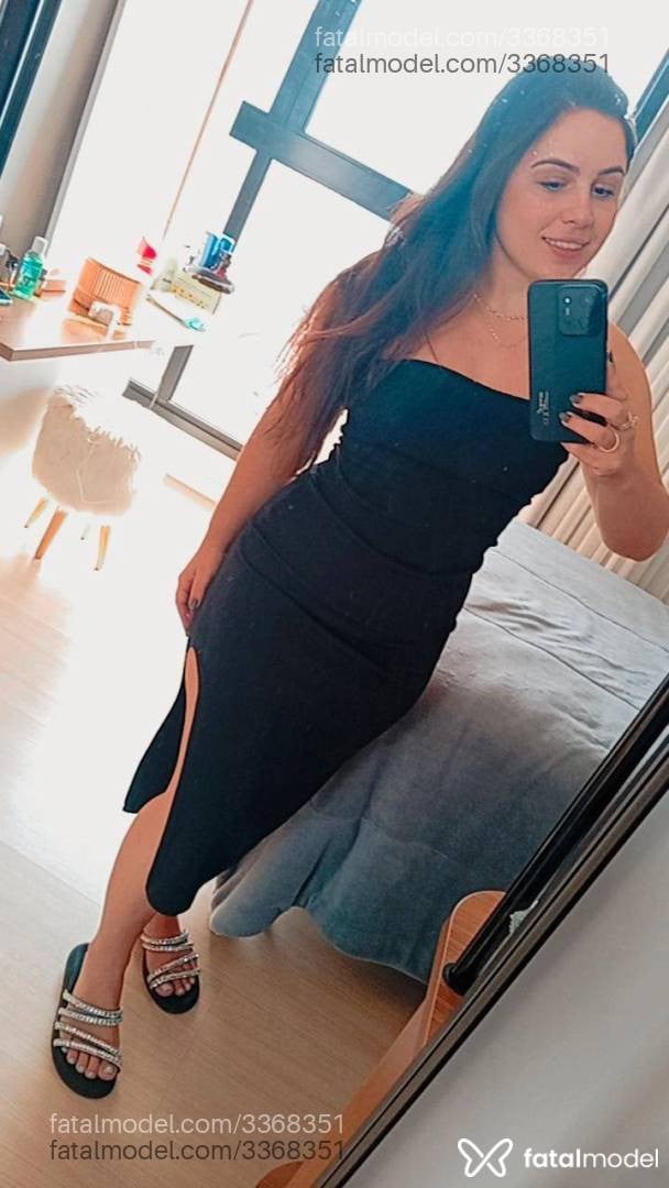 Acompanhante mulher com cabelo castanho de olhos castanhos - Isabella Ribeiro