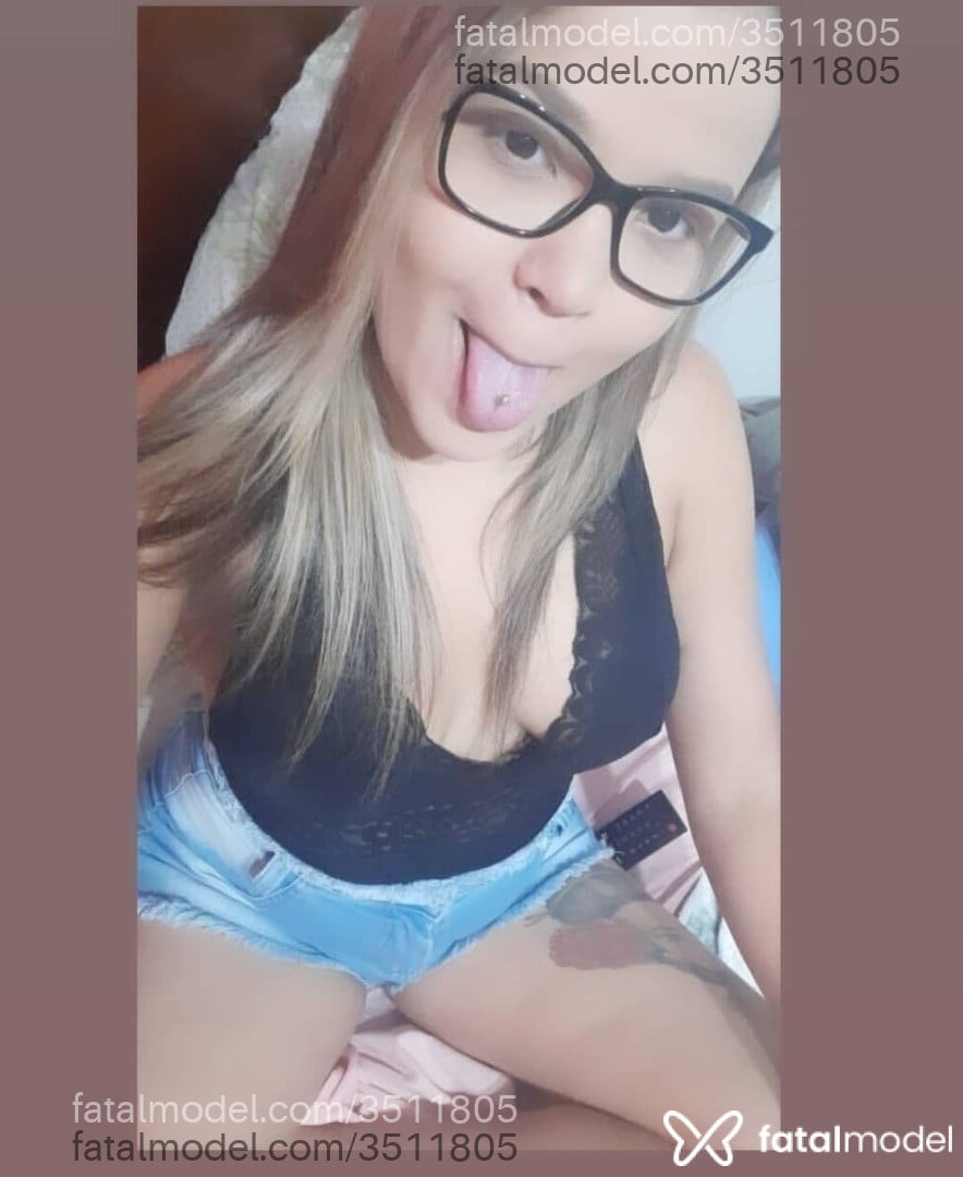 Acompanhante mulher morena (o) de olhos castanhos - Ennayra