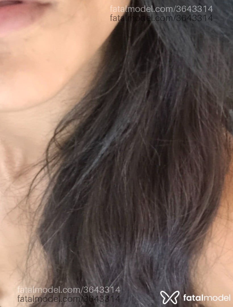 Acompanhante mulher morena (o) de olhos castanhos - Karin