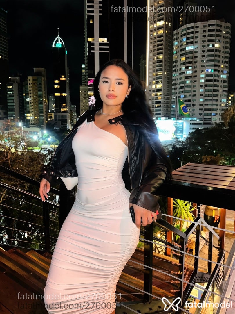 Acompanhante mulher morena (o) de olhos mel - Julia