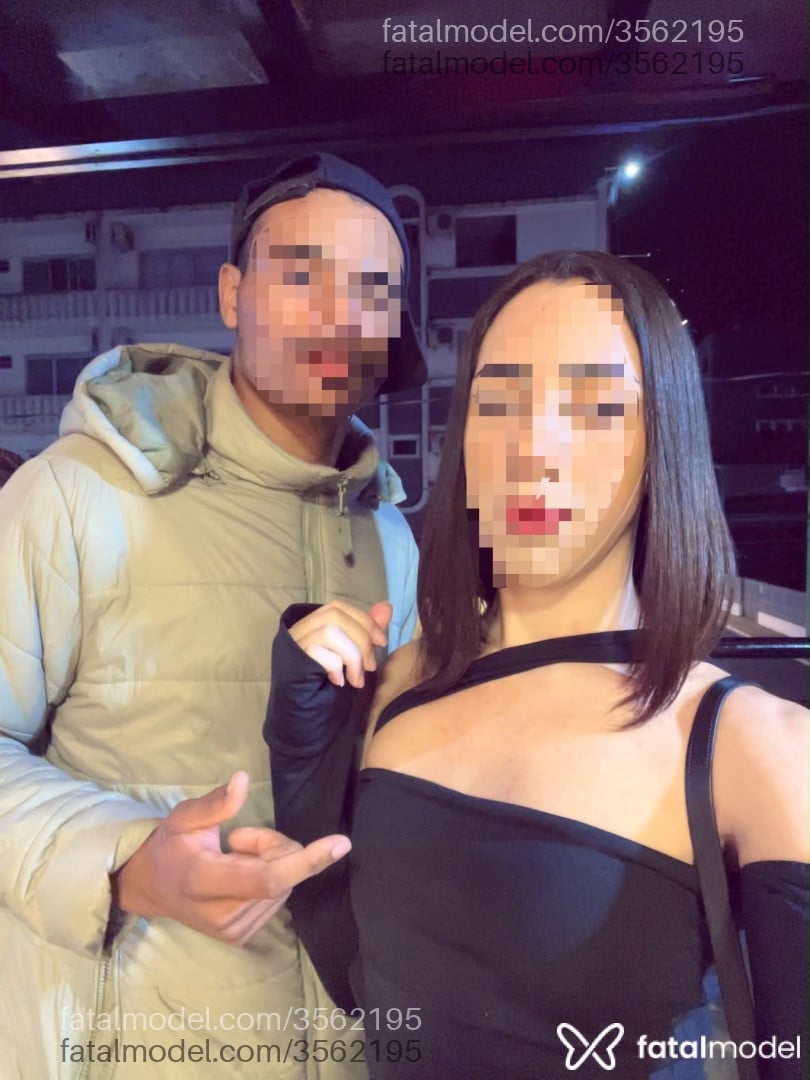 Acompanhante homem loira (o) de olhos castanhos - Xexeu Gaby