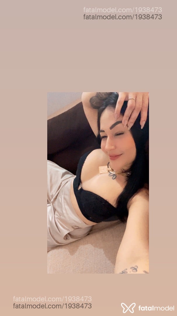 Acompanhante mulher morena (o) de olhos mel - Melyssa Eduarda Acompanhante mulher morena (o) de olhos mel - Melyssa Eduarda