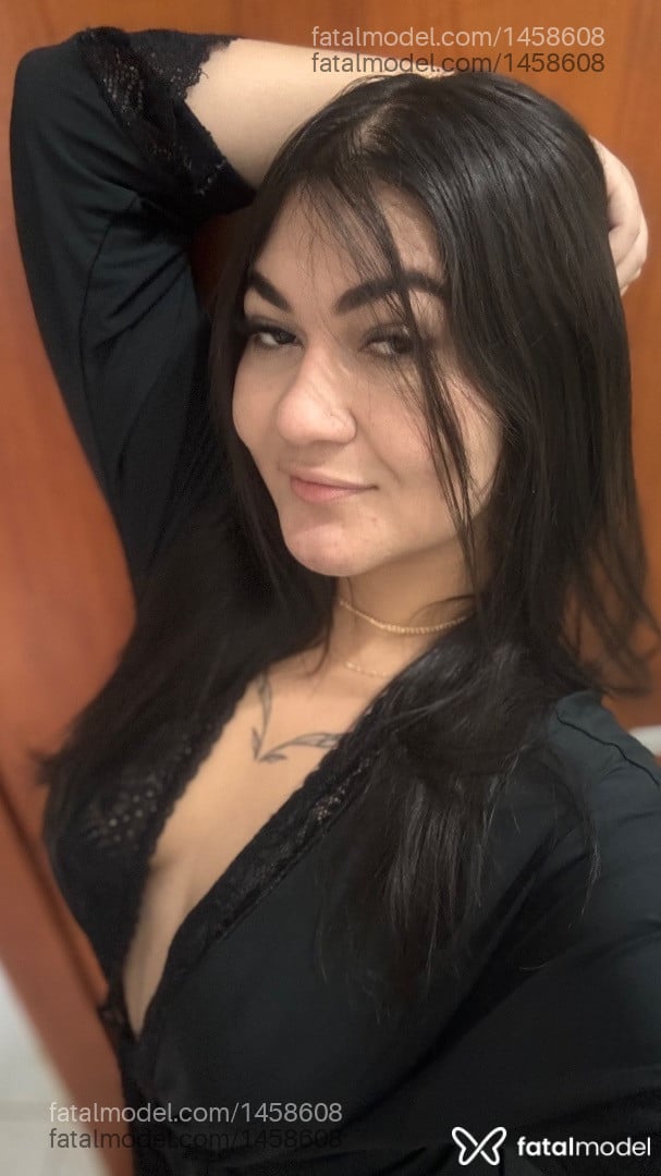 Acompanhante mulher morena (o) de olhos castanhos - Liz Santos