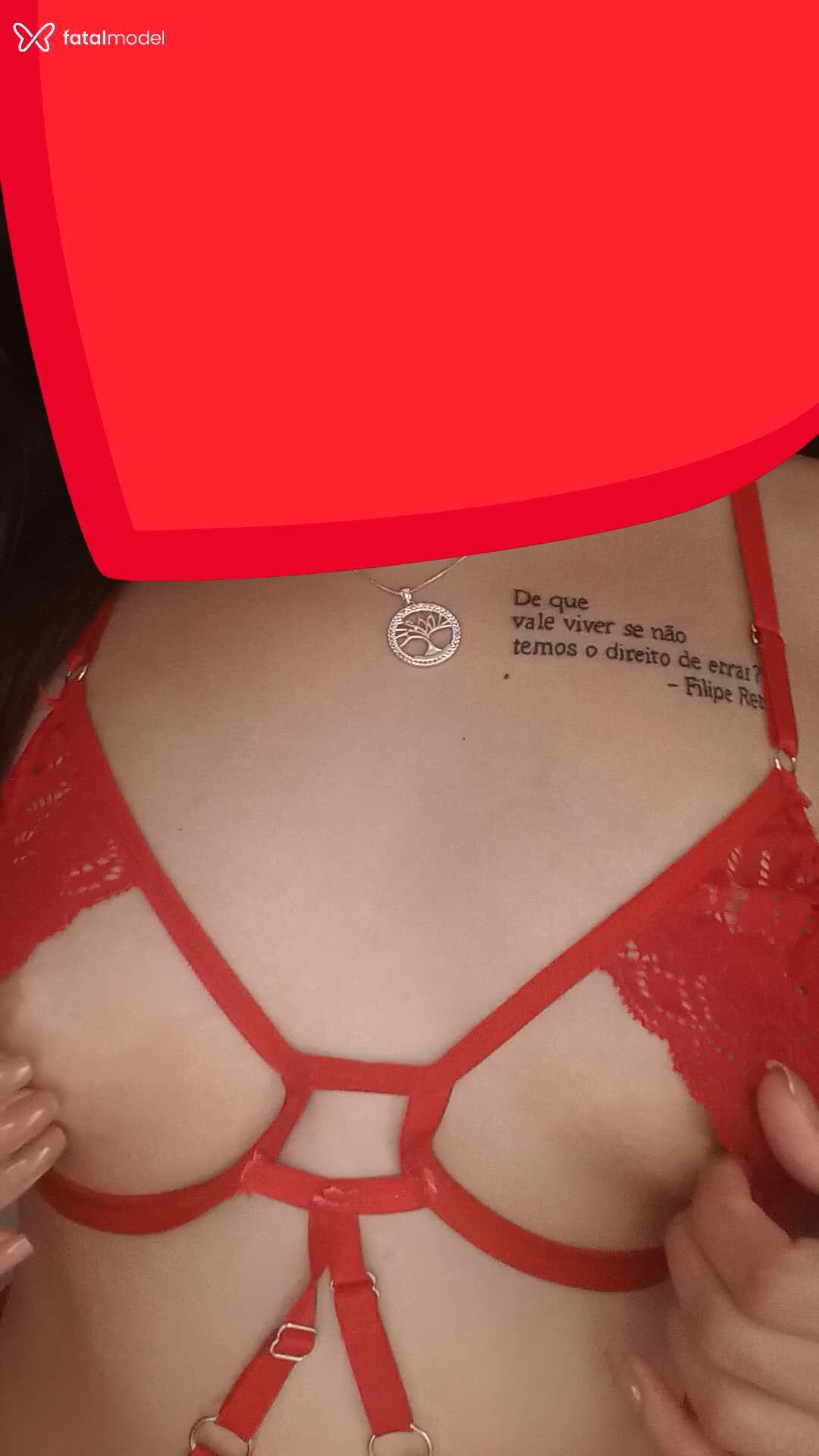 Acompanhante mulher morena (o) de olhos castanhos - Yasmin Styfler