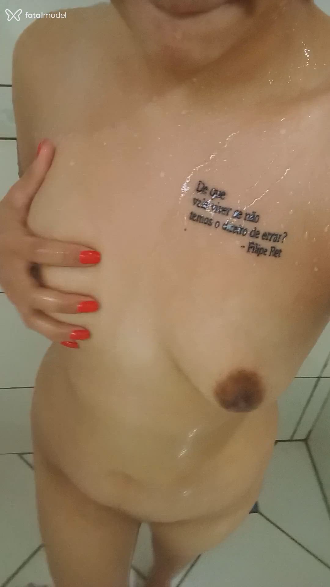 Acompanhante mulher morena (o) de olhos castanhos - Yasmin Styfler