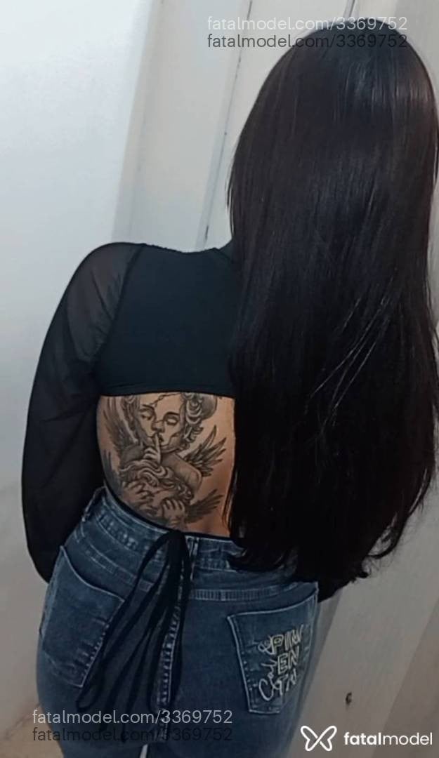 Acompanhante mulher morena (o) de olhos castanhos - Yasmin Styfler