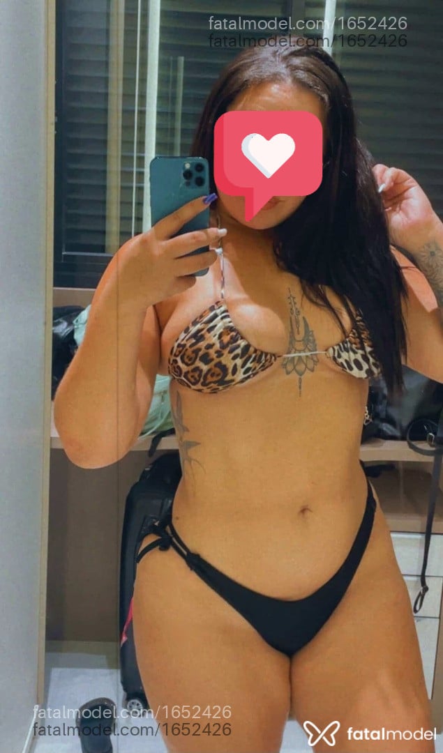 Acompanhante mulher morena (o) de olhos castanhos - Mah Nunes