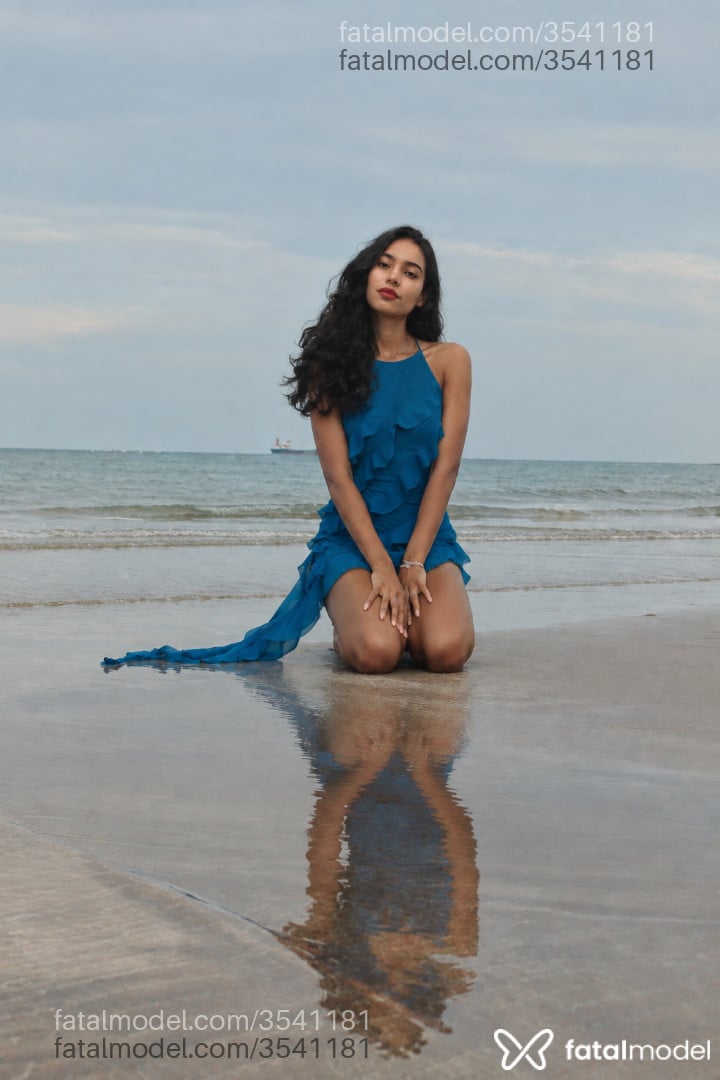 Acompanhante mulher morena (o) de olhos castanhos - Aline Cavalcante