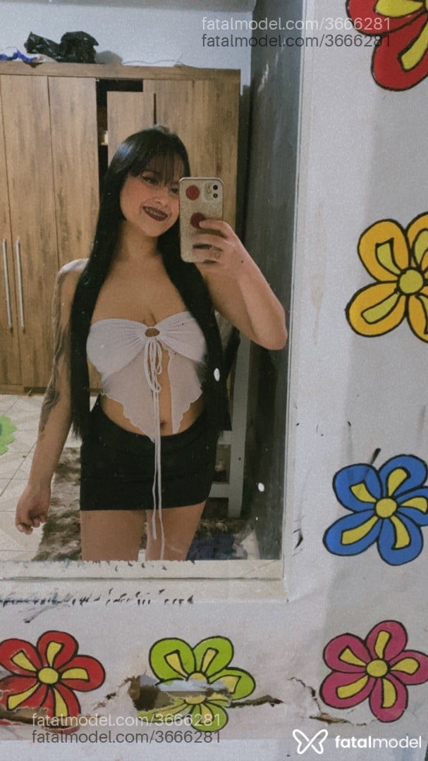 Acompanhante mulher morena (o) de olhos castanhos - Angel