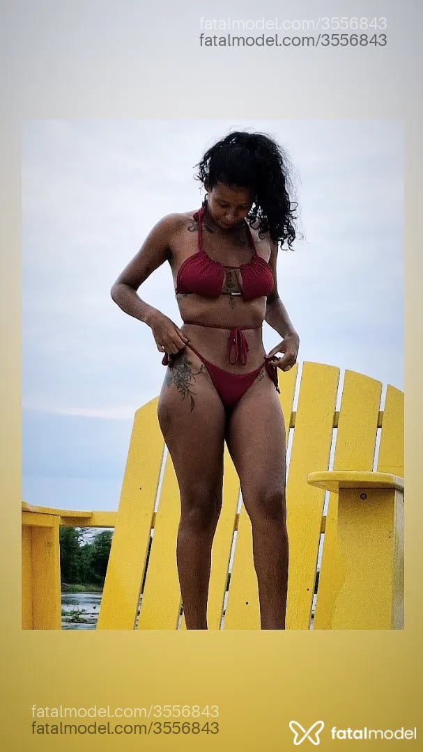 Acompanhante mulher morena (o) de olhos castanhos - Morena